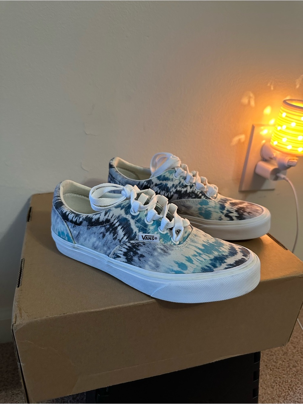 Vans Tie-Dye Era Low Top Sneakers - Blue & White